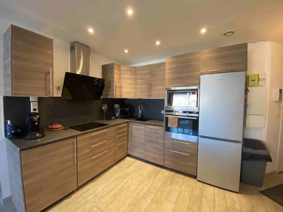 Charmant Appartement T3 ลาซิโอตาต์ ภายนอก รูปภาพ